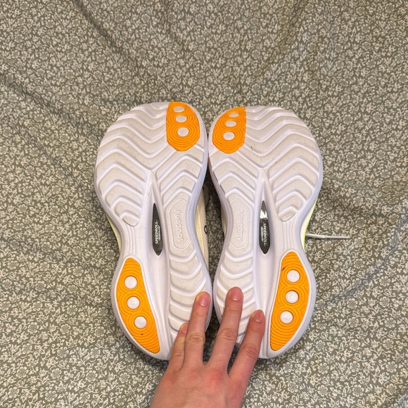 Endorphin Trainer Road-Running Shoes, negotiate price - Picture 5 of 7